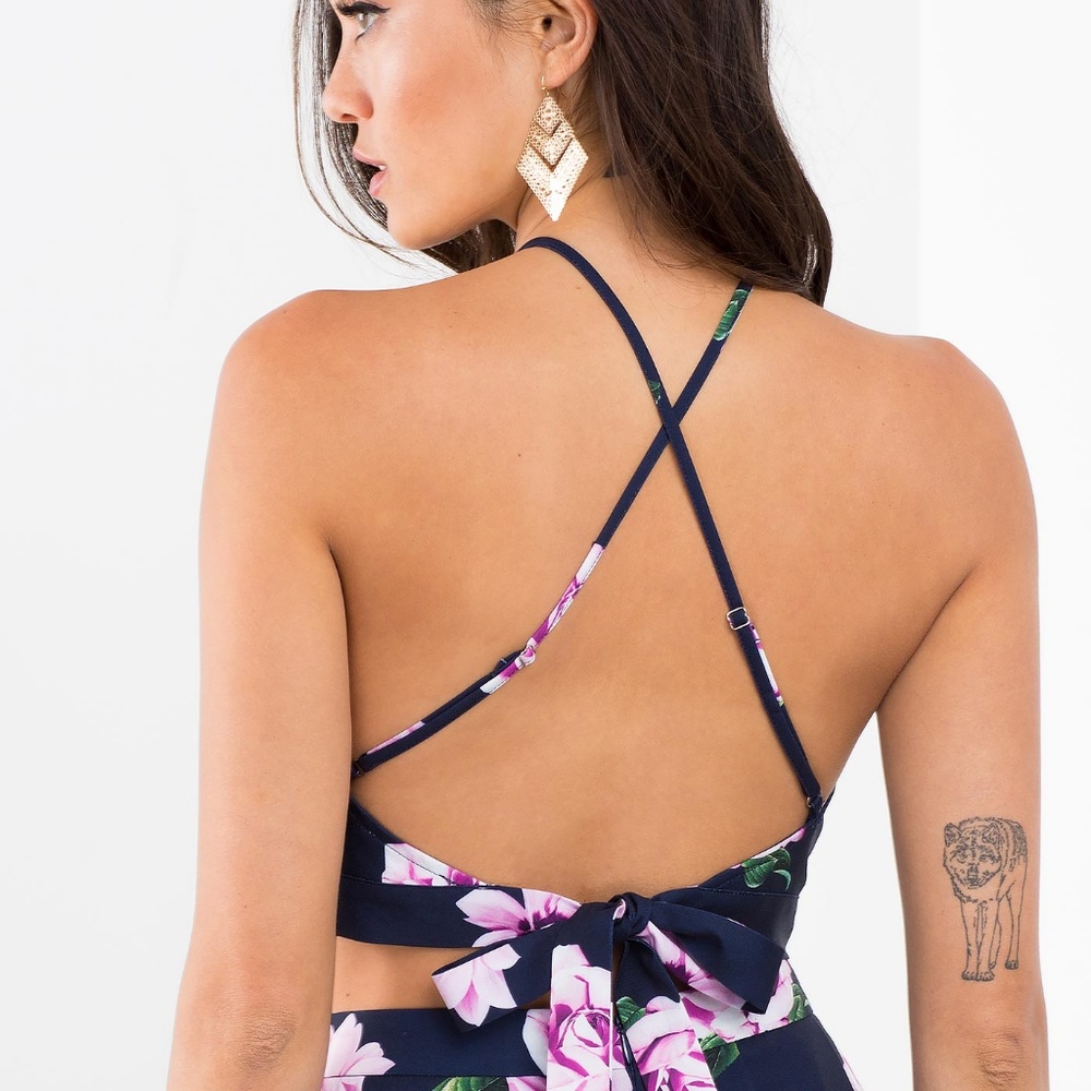 L'ATISTE Floral Print Halter Backless Top medium